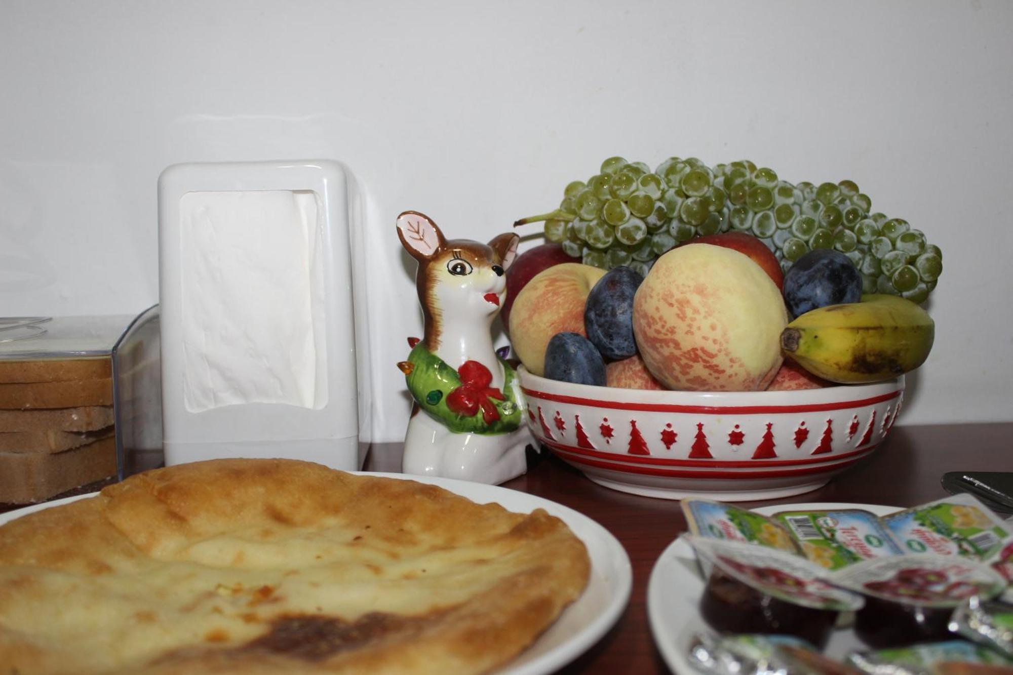 Hostel Near The Square Tbilisi ภายนอก รูปภาพ
