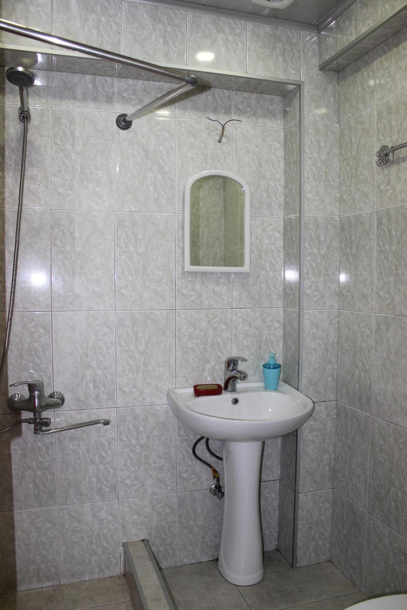 Hostel Near The Square Tbilisi ภายนอก รูปภาพ