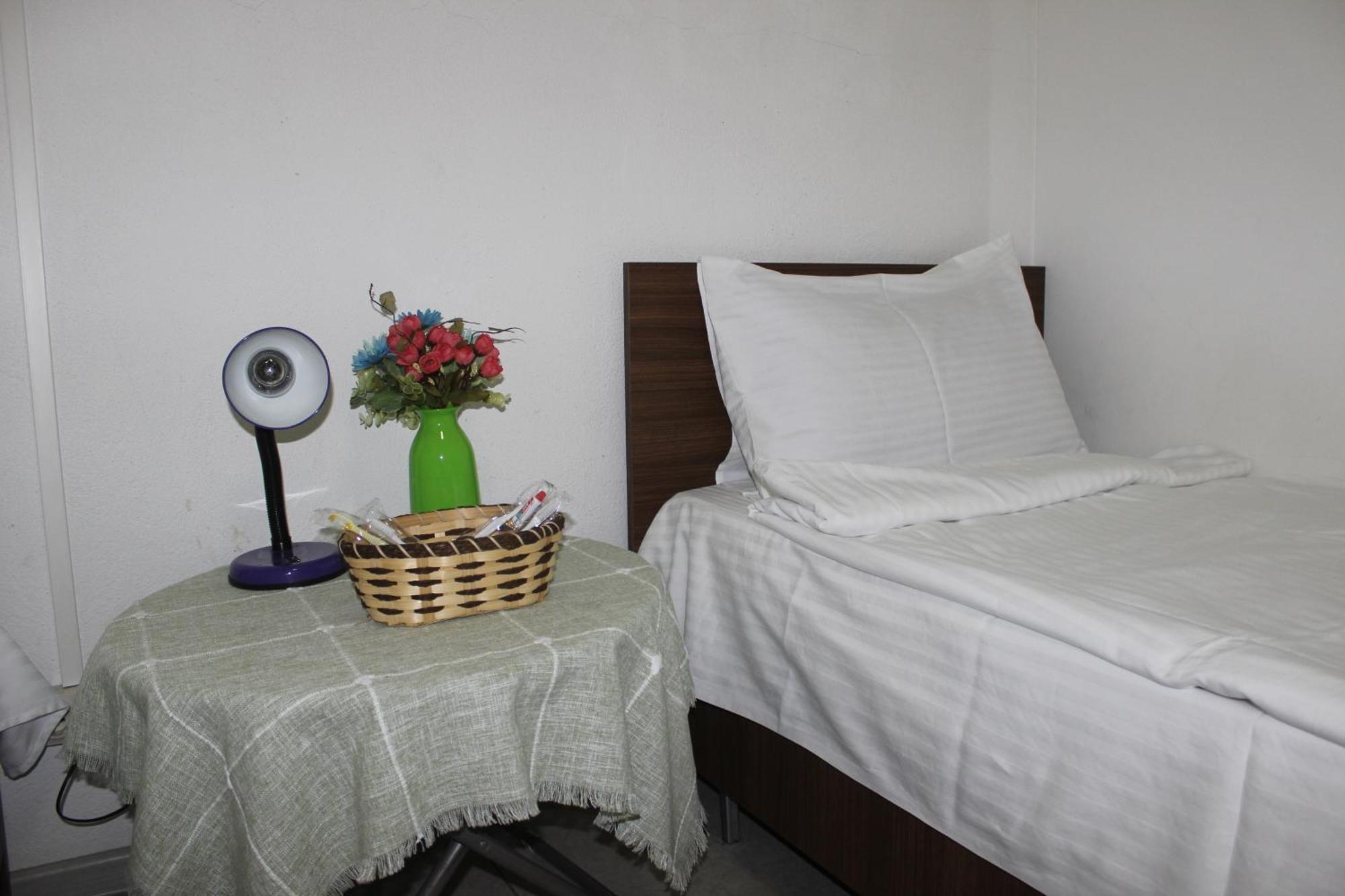 Hostel Near The Square Tbilisi ภายนอก รูปภาพ