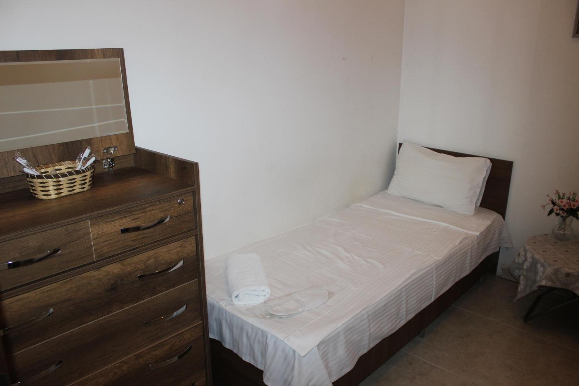 Hostel Near The Square Tbilisi ภายนอก รูปภาพ