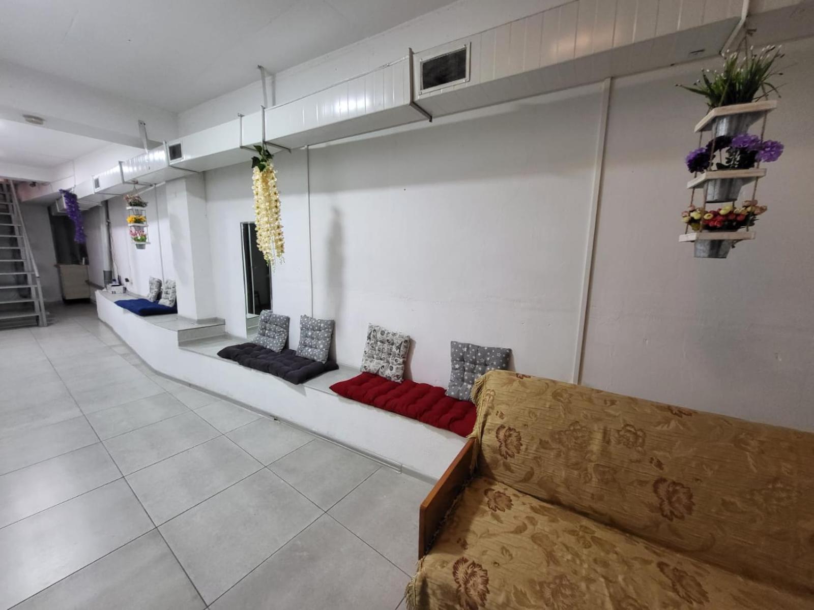 Hostel Near The Square Tbilisi ภายนอก รูปภาพ